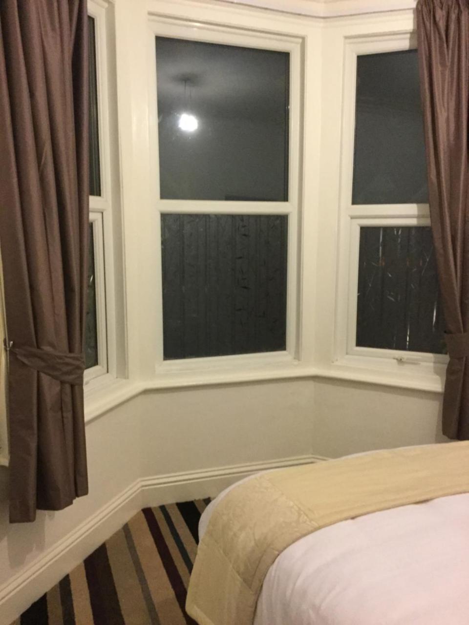 Fernville Guest House Weston-super-Mare Dış mekan fotoğraf