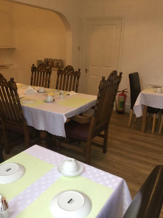 Fernville Guest House Weston-super-Mare Dış mekan fotoğraf