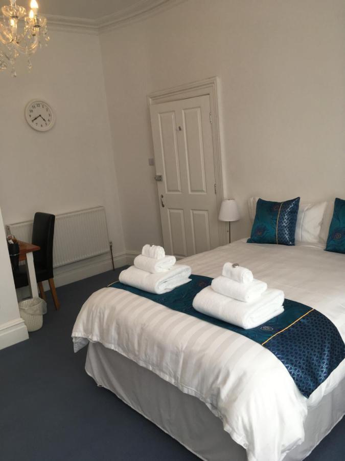 Fernville Guest House Weston-super-Mare Dış mekan fotoğraf