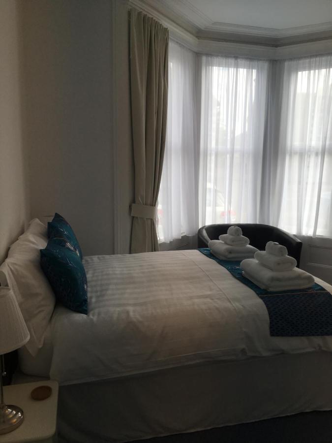 Fernville Guest House Weston-super-Mare Dış mekan fotoğraf
