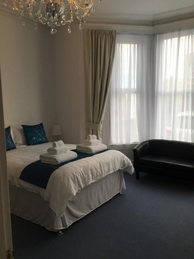 Fernville Guest House Weston-super-Mare Dış mekan fotoğraf
