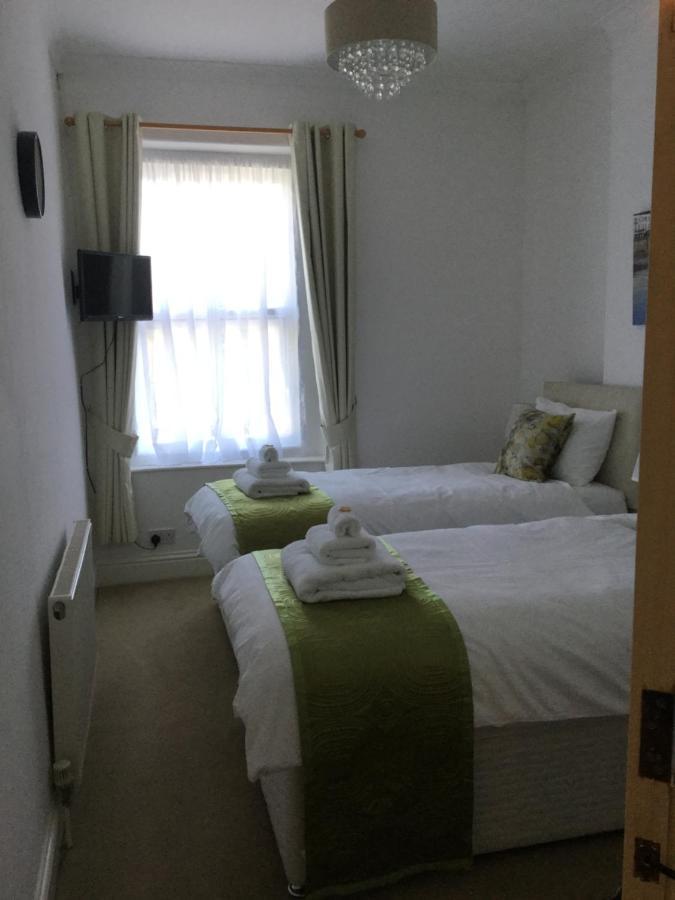 Fernville Guest House Weston-super-Mare Dış mekan fotoğraf